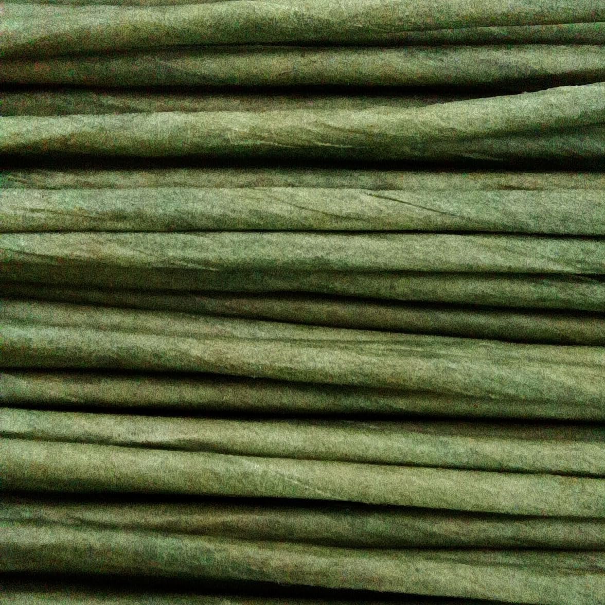 Stack of 100 green floral stem wires, 10 inches long, for DIY craft projects