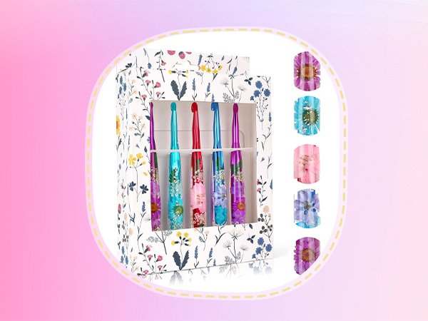 Set of five floral-patterned crochet hooks in a decorative box, with close-ups of five pressed flowers.